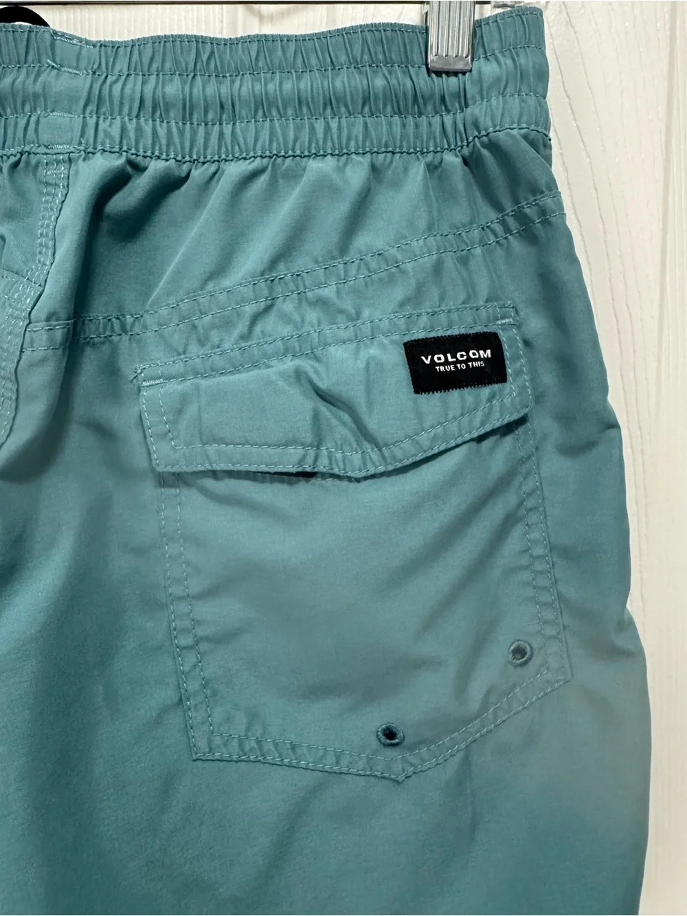 Men’s Volcom Swim Trunks Size S